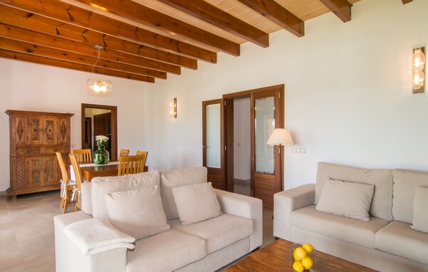Holiday Home - Casa Manolo, Arta , Spain - EMF723 302