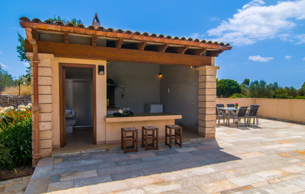 Holiday Home - Casa Manolo, Arta , Spain - EMF723 101