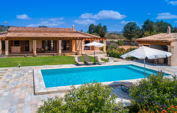 Holiday Home - Casa Manolo, Arta , Spain - EMF723 15
