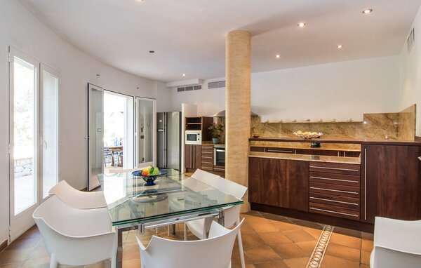 Holiday Home - Cocodrilo, Alcudia , Spain - EMF767 401