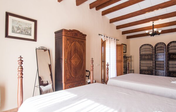 Holiday Home - Ses Cases de Son Roig, Sant Joan , Spain - EMF792 602