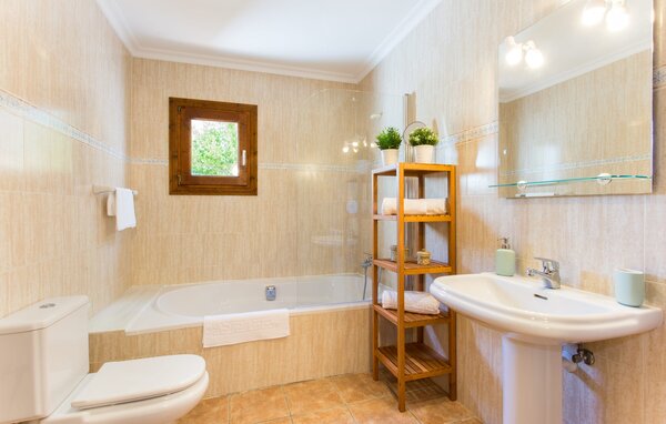 Holiday Home - Son Arcaines de Can Simo, Ariany , Spain - EMF837 701