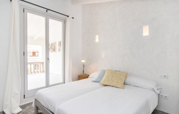 Holiday Home - Na Valenta, Arta , Spain - EMF869 608