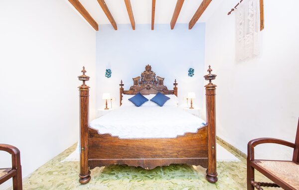 Holiday Home - Sa Caseta den Tronca, Sant Joan , Spain - EMF875 604