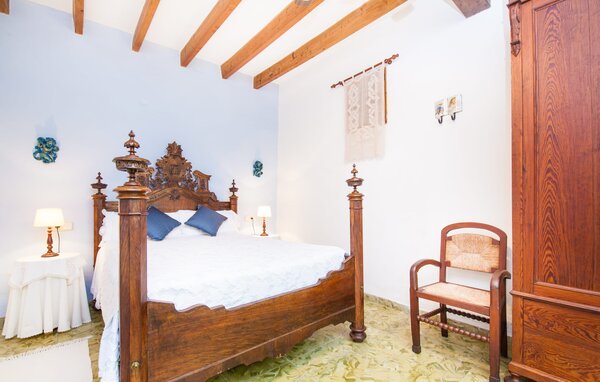 Holiday Home - Sa Caseta den Tronca, Sant Joan , Spain - EMF875 605