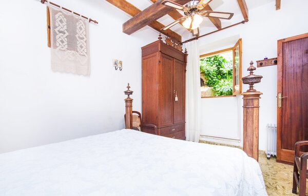 Holiday Home - Sa Caseta den Tronca, Sant Joan , Spain - EMF875 606
