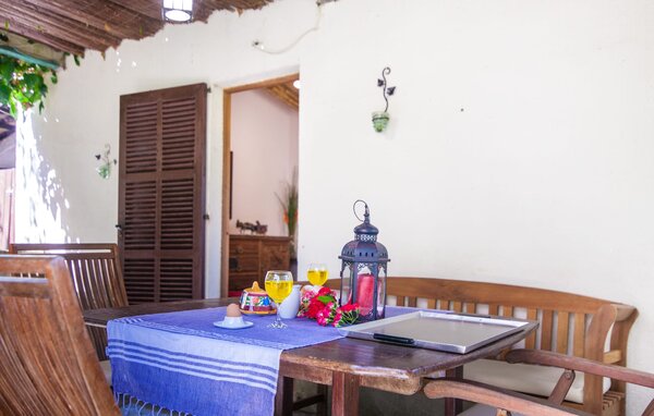 Holiday Home - Sa Caseta den Tronca, Sant Joan , Spain - EMF875 109