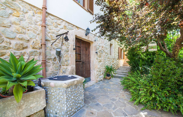 Holiday Home - Sa Caseta den Tronca, Sant Joan , Spain - EMF875 113