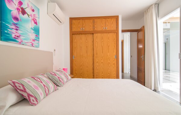Holiday Home - Can Roig Loft, Colonia de Sant Pere , Spain - EMF878 608