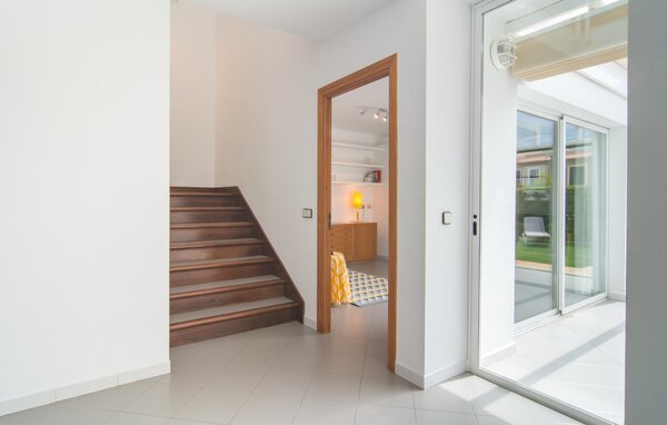 Holiday Home - Can Roig Loft, Colonia de Sant Pere , Spain - EMF878 507