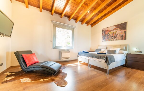 Semesterhus Es Velar