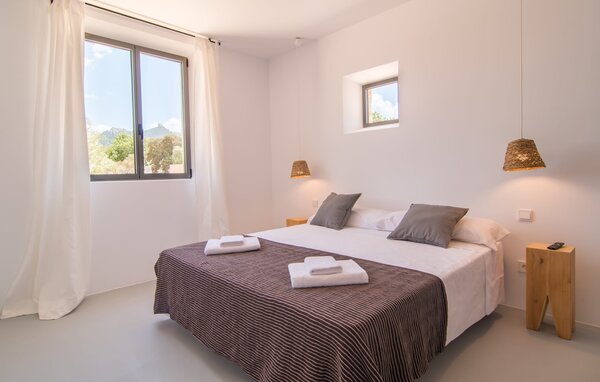 Holiday Home - Son Bennassar Ses Figueres, Felanitx , Spain - EMF896 601