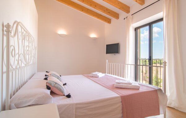 Holiday Home - Son Bennassar Ses Figueres, Felanitx , Spain - EMF896 609