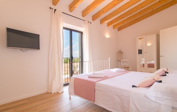 Holiday Home - Son Bennassar Ses Figueres, Felanitx , Spain - EMF896 610