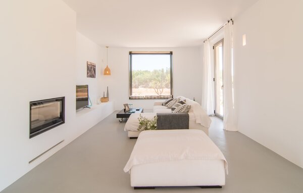 Holiday Home - Son Bennassar Ses Figueres, Felanitx , Spain - EMF896 301