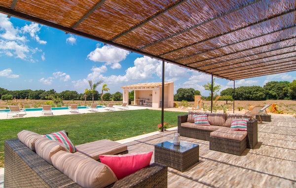 Holiday Home - Son Bennassar Ses Figueres, Felanitx , Spain - EMF896 101