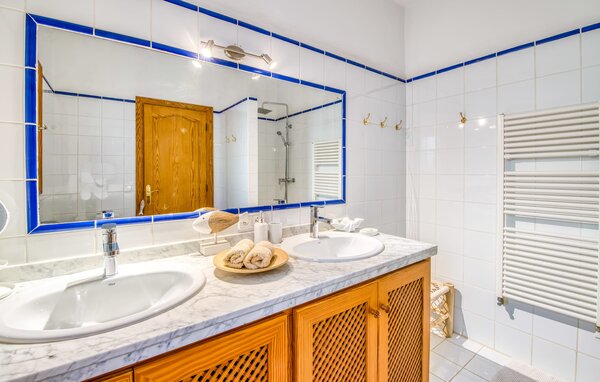 Holiday Home - Casa Amorena, Felanitx , Spain - EMF907 702
