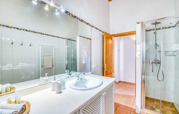 Holiday Home - Casa Amorena, Felanitx , Spain - EMF907 704