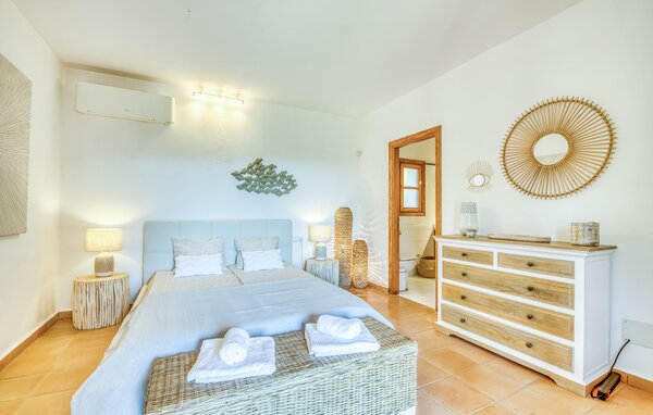 Holiday Home - Casa Amorena, Felanitx , Spain - EMF907 601