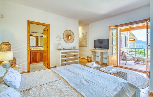 Holiday Home - Casa Amorena, Felanitx , Spain - EMF907 602