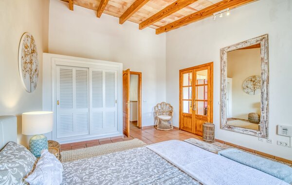 Holiday Home - Casa Amorena, Felanitx , Spain - EMF907 608
