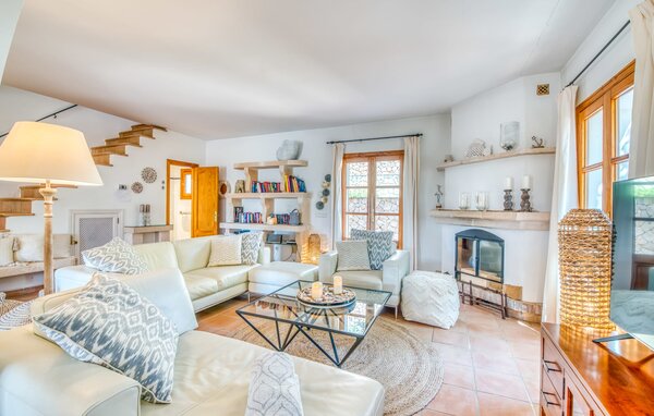 Holiday Home - Casa Amorena, Felanitx , Spain - EMF907 302