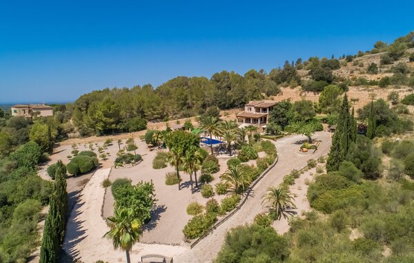 Holiday Home - Casa Amorena, Felanitx , Spain - EMF907 85