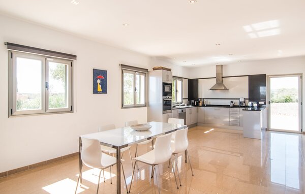 Holiday Home - Es Vinyolet de Campos, Campos , Spain - EMF915 402