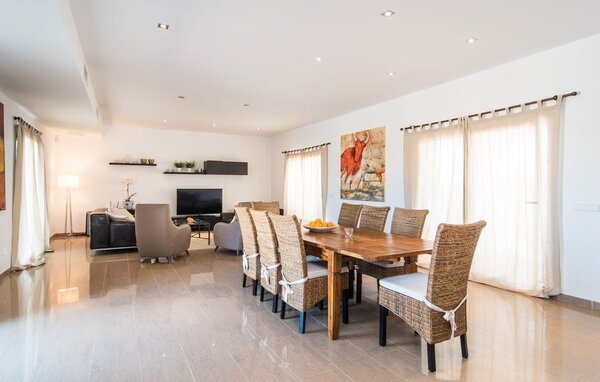 Holiday Home - Es Vinyolet de Campos, Campos , Spain - EMF915 301