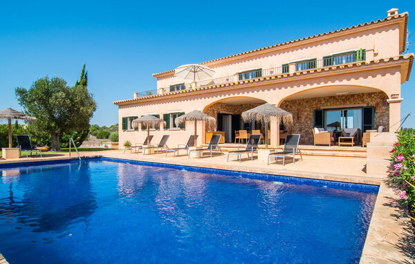 Holiday Home - Es Vinyolet de Campos, Campos , Spain - EMF915 3
