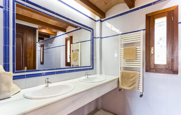 Holiday Home - Sa Tanca Nova, Cala dOr , Spain - EMF945 701