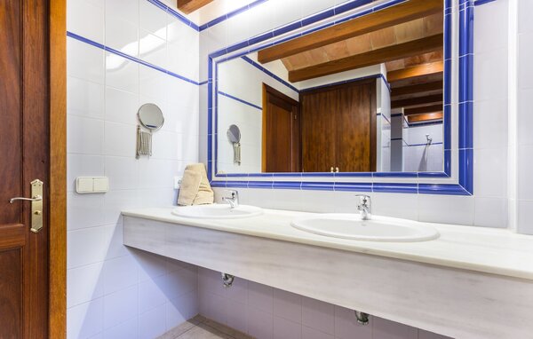 Holiday Home - Sa Tanca Nova, Cala dOr , Spain - EMF945 702