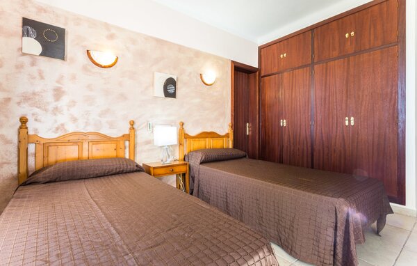Holiday Home - Sa Tanca Nova, Cala dOr , Spain - EMF945 606