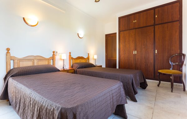 Holiday Home - Sa Tanca Nova, Cala dOr , Spain - EMF945 607
