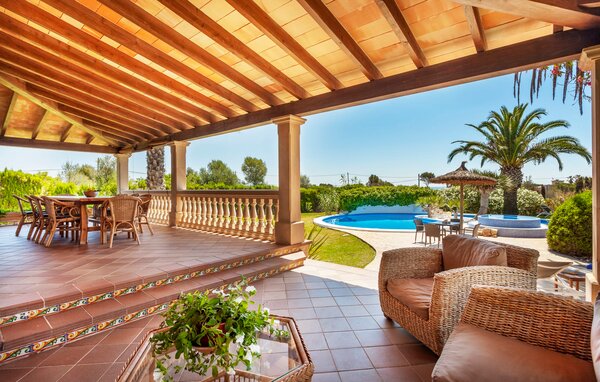 Holiday Home - Sa Tanca Nova, Cala dOr , Spain - EMF945 5