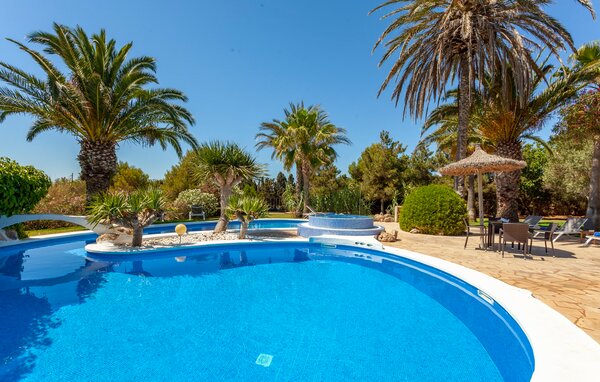 Holiday Home - Sa Tanca Nova, Cala dOr , Spain - EMF945 13