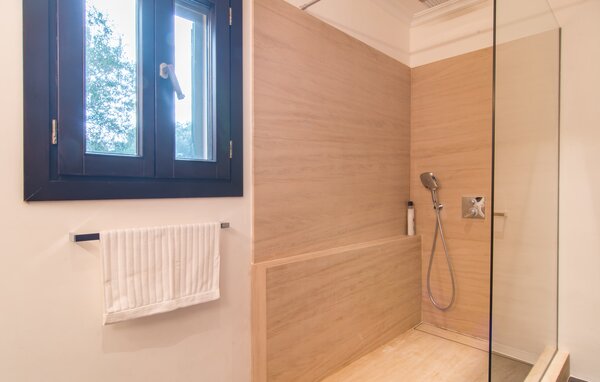 Holiday Home - Ca Na Cristina de Carrossa, Arta , Spain - EMF946 702