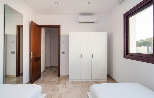 Holiday Home - Puig Verd, Felanitx , Spain - EMF953 604