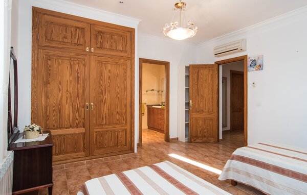 Holiday Home - Sa Gravera de Sa Barrala, Ses Covetes , Spain - EMF975 606