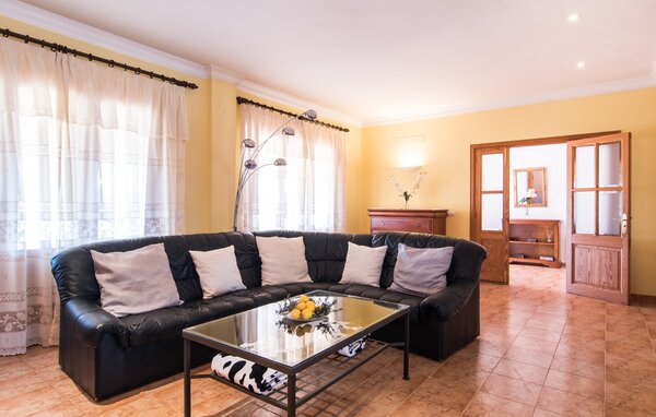 Holiday Home - Sa Gravera de Sa Barrala, Ses Covetes , Spain - EMF975 6