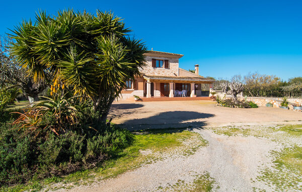 Holiday Home - Sa Gravera de Sa Barrala, Ses Covetes , Spain - EMF975 81