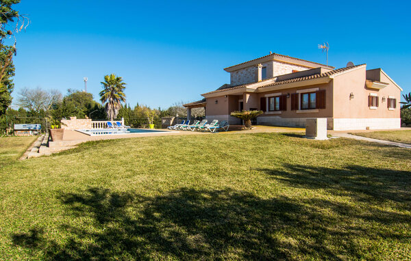 Holiday Home - Sa Gravera de Sa Barrala, Ses Covetes , Spain - EMF975 82