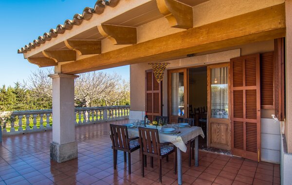 Holiday Home - Sa Gravera de Sa Barrala, Ses Covetes , Spain - EMF975 102