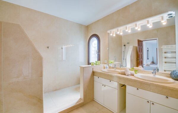Holiday Home - Genin, Cala dOr , Spain - EMF976 705