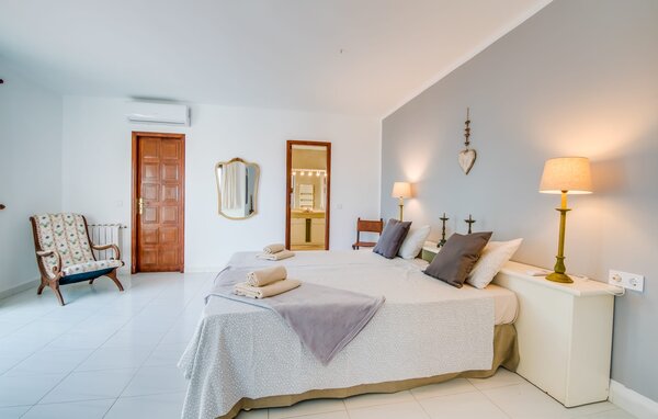 Holiday Home - Genin, Cala dOr , Spain - EMF976 611