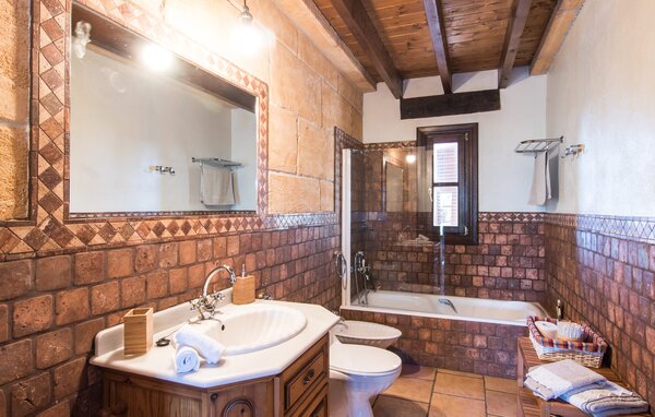 Casa de vacaciones - Can Parpal, Sant Llorenc , España - EMI018 703
