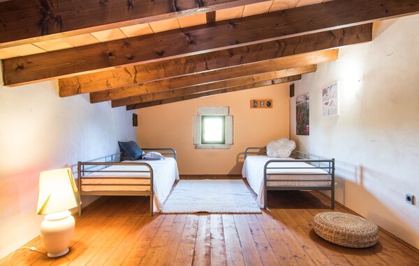 Casa de vacaciones - Can Parpal, Sant Llorenc , España - EMI018 609