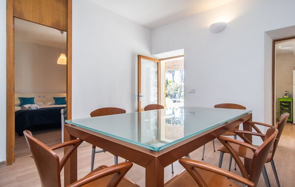 Holiday Home - Sa Punta Duplex, Cala Ratjada , Spain - EMI073 504