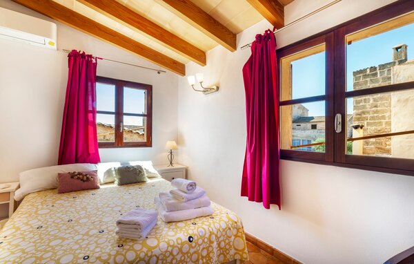 Holiday Home - Sa Casa Vella, Vilafranca de Bonany , Spain - EMI096 611