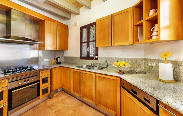 Holiday Home - Sa Casa Vella, Vilafranca de Bonany , Spain - EMI096 401
